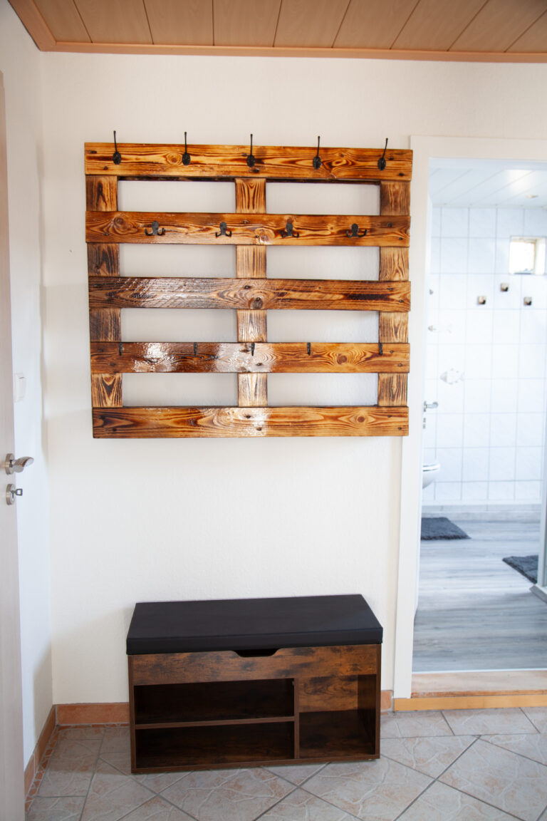 Garderobe Flur - Ferienwohnung Augustfehn